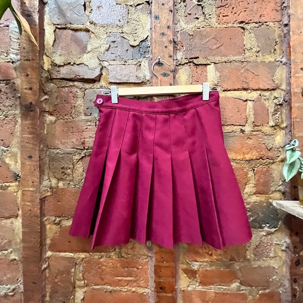 Red American Apparel tennis skirt